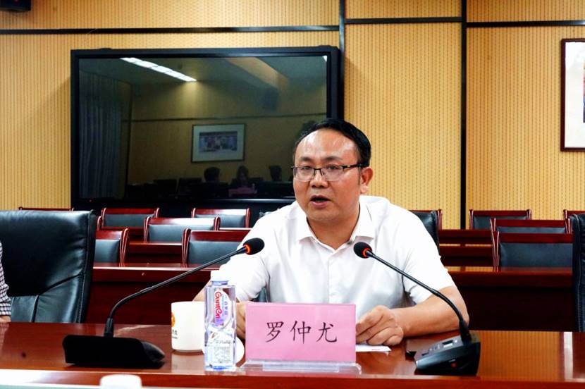 罗仲尤校长致辞