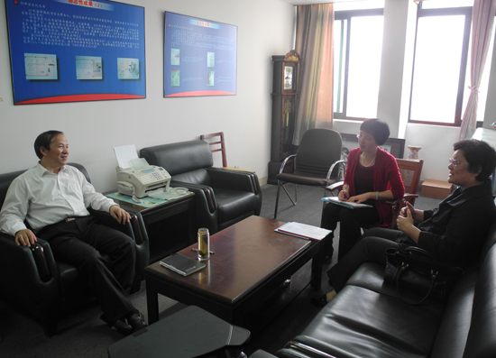 张院长与别敦荣教授交流.jpg