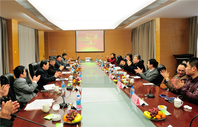1座谈交流.jpg